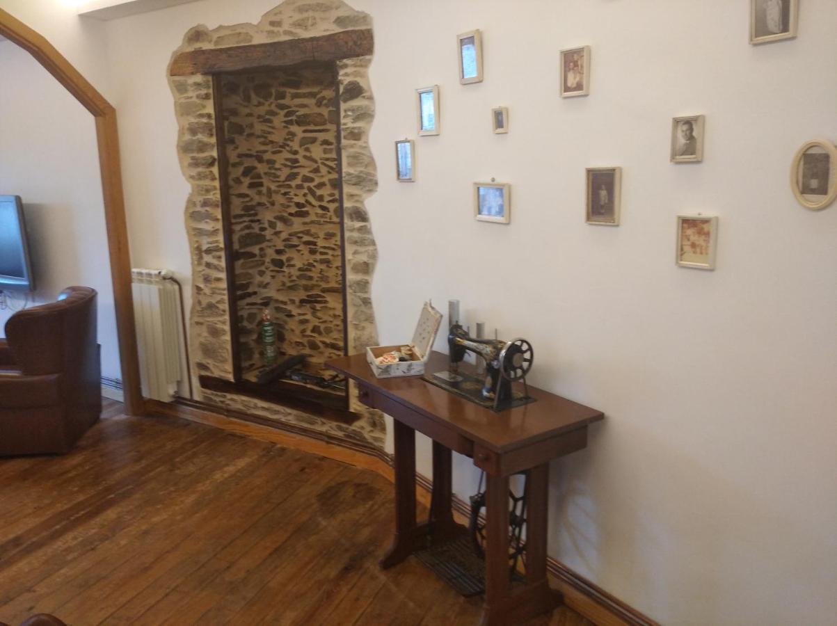 Vivienda A Travesia Dos Sonos Lägenhet Sarria Exteriör bild